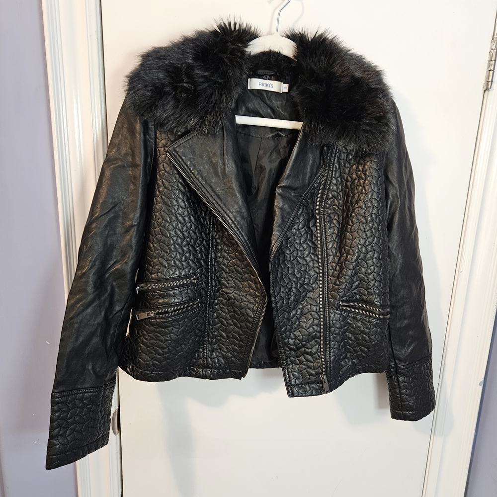 Quilted Black Leather Jacket with Faux Fur Collar